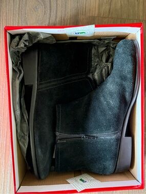 AEROSOLES Black Suede Chukka Boots with Side Zip